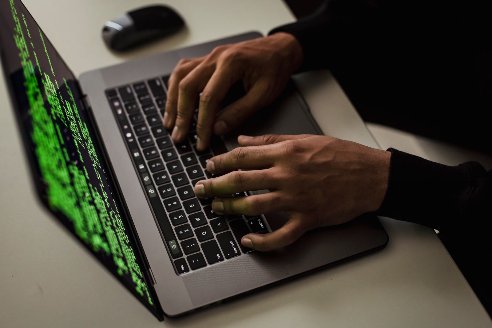 Datenschutz-Symbol mit Schloss auf einer Laptop-Tastatur